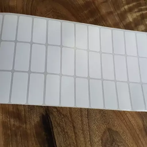 بررسی فنی نقش Adhesive و چسبندگی لیبل در شرایط سخت